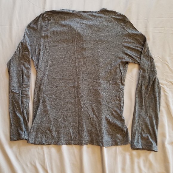 H&M long sleeve gray t-shirt - Picture 4 of 4
